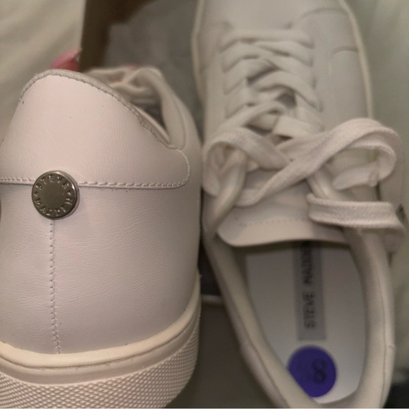 Steve Madden “Mirella” Sneaker - Picture 6 of 9